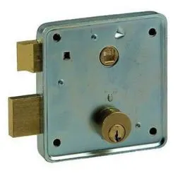 MG Monti 435 gate lock applied