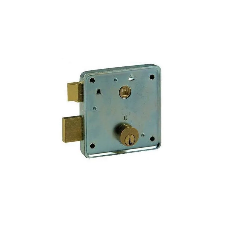 MG Monti 435 gate lock applied
