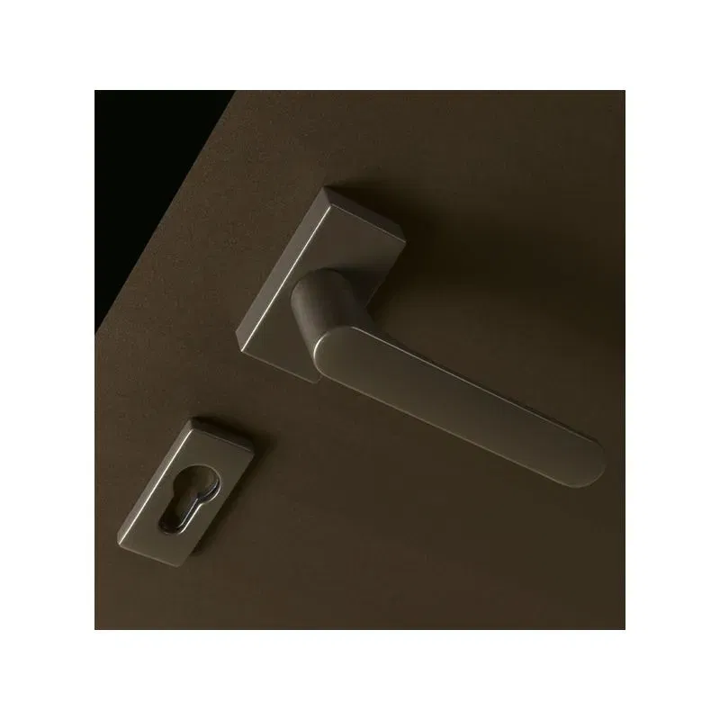 Maniglia ONEQ CC12R Rosetta stretta Mood Collection Colombo Maniglia ONEQ CC12R Rosetta stretta Mood Collection Colombo