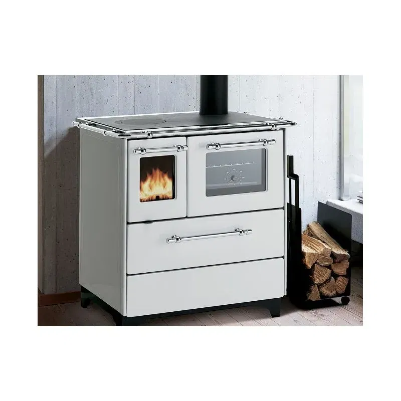 Cucina a legna ROYAL 1915 Betty 3.5 New 4 stelle Cucina a legna ROYAL 1915 Betty 3.5 New 4 stelle