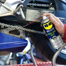 WD-40 SPECIALIST® MOTO - Motorcycle chain cleaner ml.400